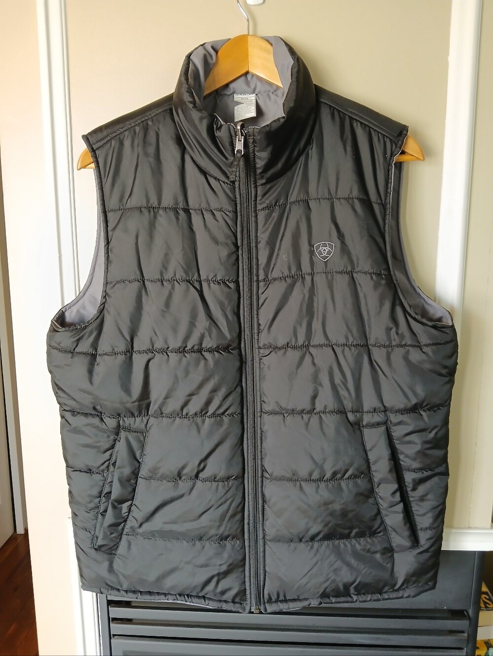 Ariat Reversible Puffer Vest Men's Size Medium